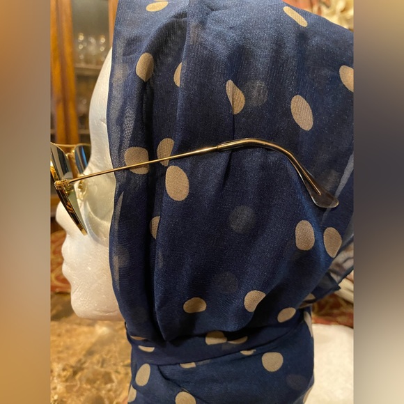 Ray Ban~ Aviator Sunglasses Gold Frames, Green Lenses UV400 Protection (UNISEX) - Picture 17 of 17